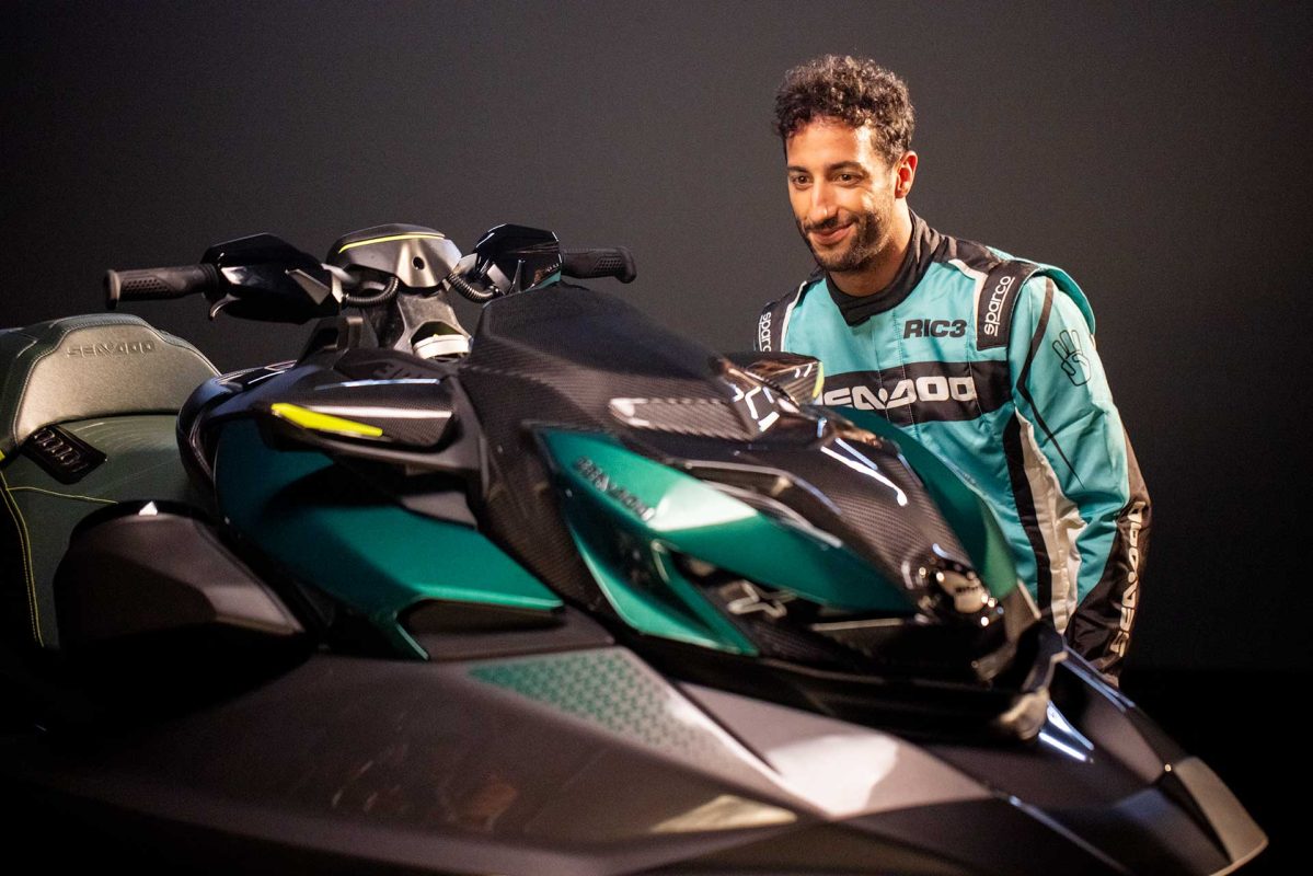 sea-doo-rxp-x-apex-300-racinggreen-BRP-Indonesia-Asia-best