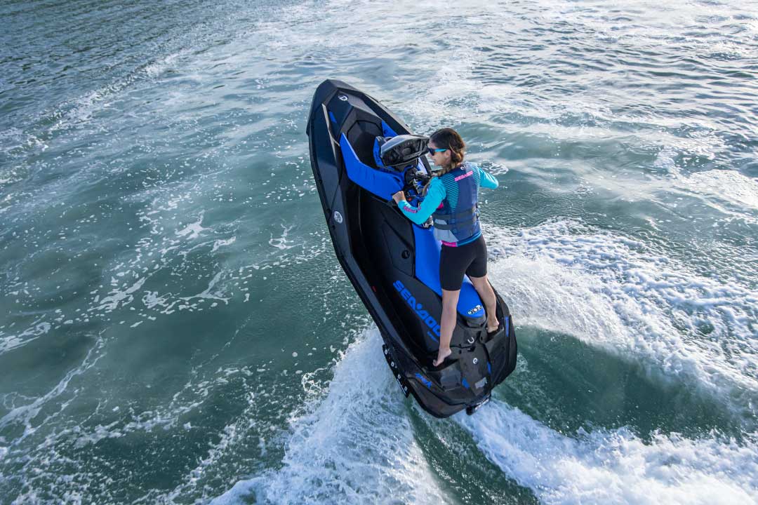 spark-trixx-blue-seadoo-brp-indonesia